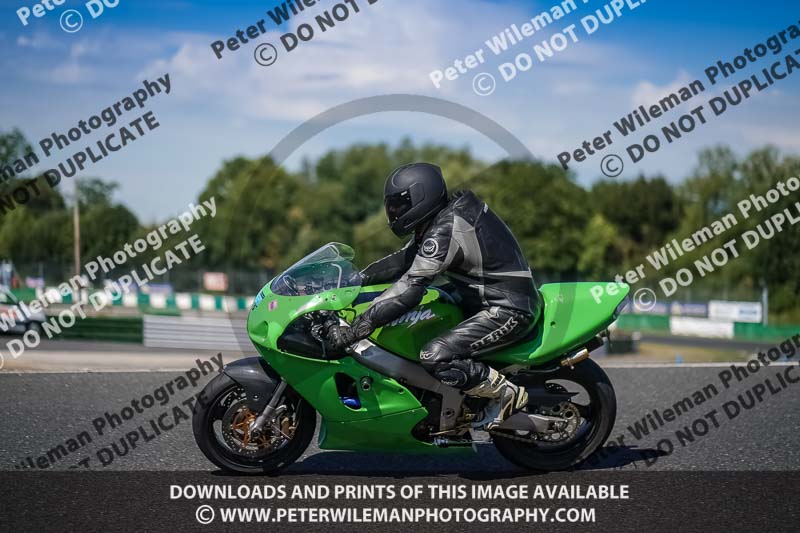 enduro digital images;event digital images;eventdigitalimages;mallory park;mallory park photographs;mallory park trackday;mallory park trackday photographs;no limits trackdays;peter wileman photography;racing digital images;trackday digital images;trackday photos